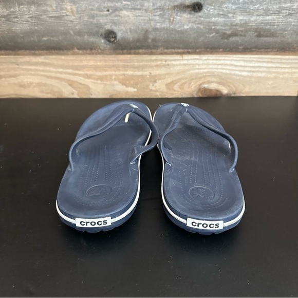 Crocs CrocBand Men’s Blue Thong Sandals Shoes 12 Slip On Shower Gym Flip Flops - Picture 3 of 9